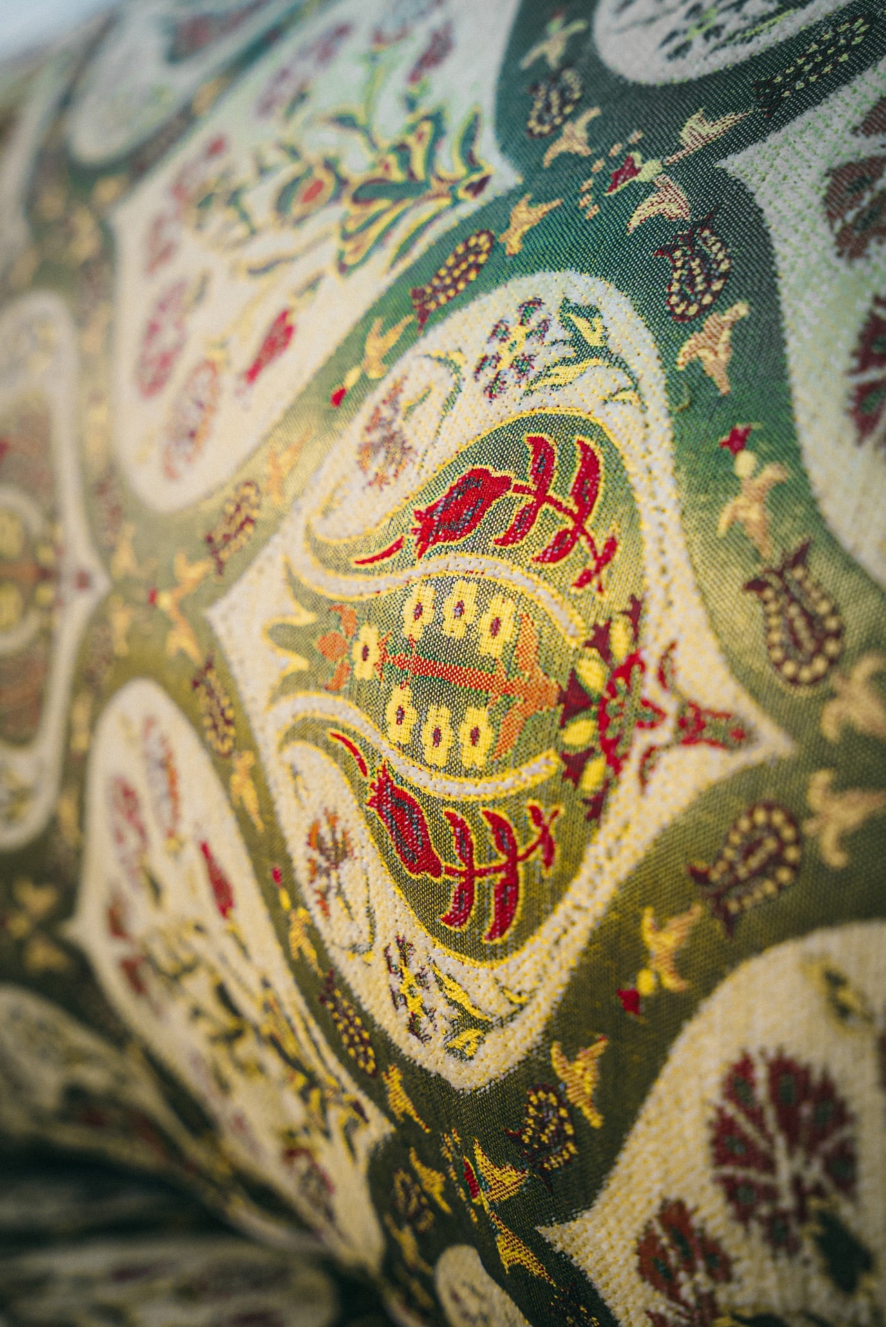 Sultan's Tulip Floor Cushion Set