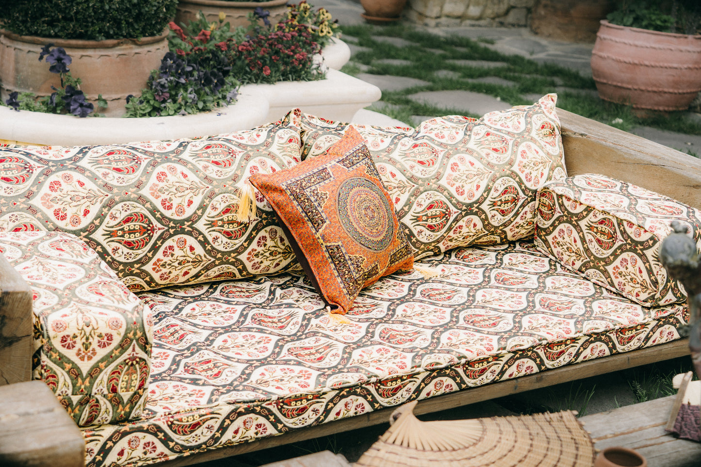 Sultan's Tulip Floor Cushion Set